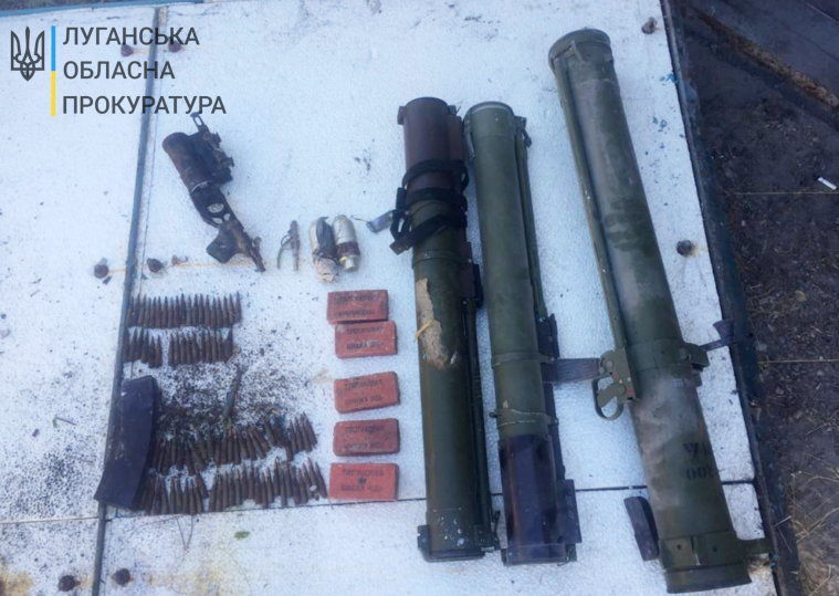 В Сєвєродонецьку виявлено схрон з військовими засобами ураження