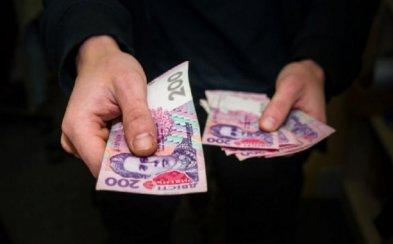 До сплати штрафу у розмірі 17 тисяч гривень засуджено 27 річного мешканця Сєвєродонецька, який пропонував "хабар" працівникам поліції