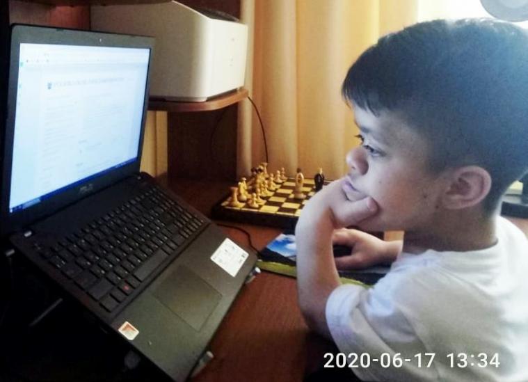 Шахматисты Луганщины приняли участие в  онлайн-чемпионате мира среди людей с  инвалидностью