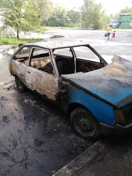 В Северодонецке на улице сгорел автомобиль