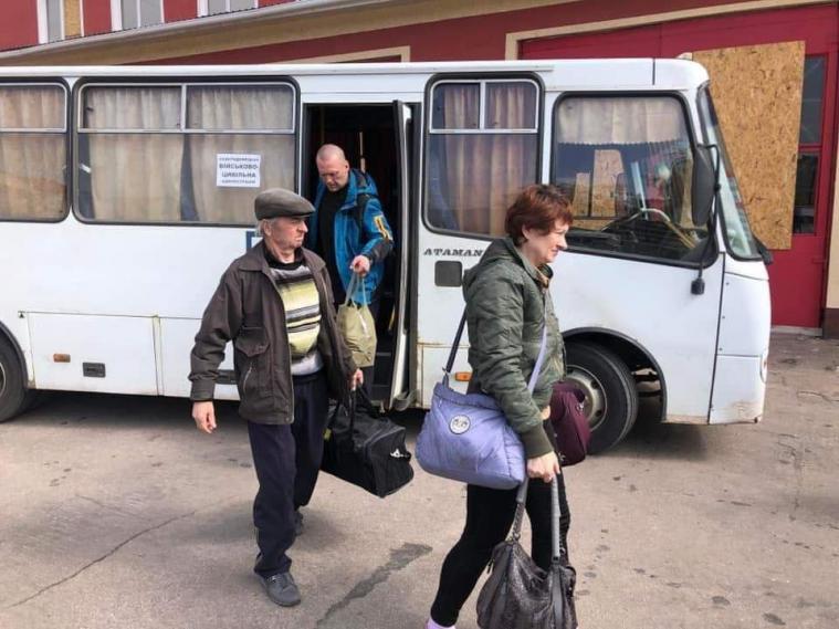Евакуація 1 травня: з Лисичанська евакуйовані 26 осіб