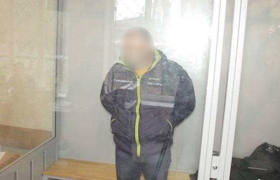 Ватажка шахрайської схеми «ваш родич в поліції» затримали на Луганщині