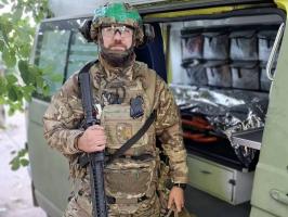 «Якщо у нас є робота – значить, комусь дуже погано»: інтервʼю з бойовим медиком із Сіверськодонецька