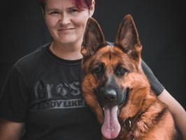 Від евакуації двадцятьох собак до власного бізнесу: як кінологиня з Луганщини відкрила в Дніпрі хендлінг-зал із зооготелем