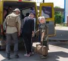 Волонтер Ольга Зайцева: "Я багато де була, але таких людей, як на Луганщині, не зустрічала, чесно!"