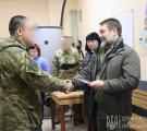 Прикордонники та патрульні отримали нагороди “Захиснику Луганщини”
