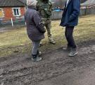 Луганські поліцейські допомагають жителям деокупованої Харківщини
