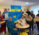 Напередодні Дня матері у Сіверськодонецькому прихистку в Самарі жінки готували гостинці для бійців