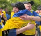 З полону рф повернулись ще 185 українських захисників та цивільний