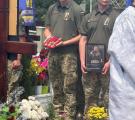 У Мукачеві попрощалися із захисником з Луганщини Дмитром Погребаком