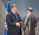 Президент вручив державні нагороди жителям Луганщини