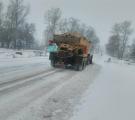 Третю добу дорожники Луганщини працюють у цілодобовому режимі 