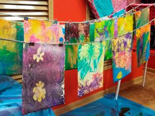 Клуб детской психологии и развития "Ухтышка": мастер-класс "Эбру"