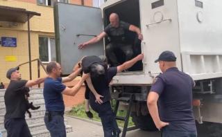 Із Лисичанська евакуювали 22 громадян, до міста доставили 4,5 тонни гуманітарної допомоги