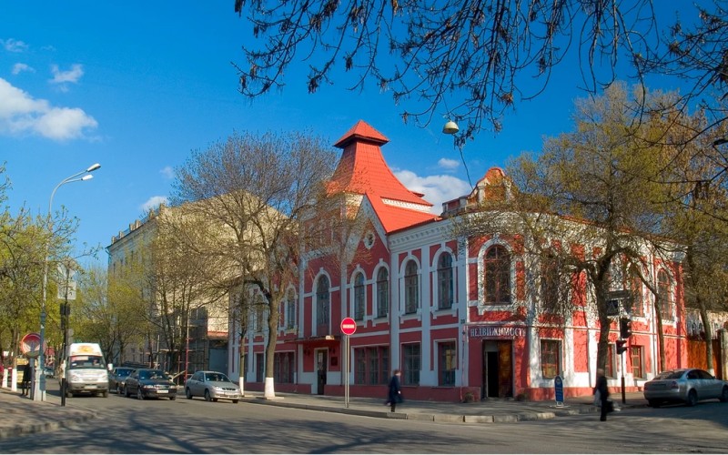 старий центр Луганська