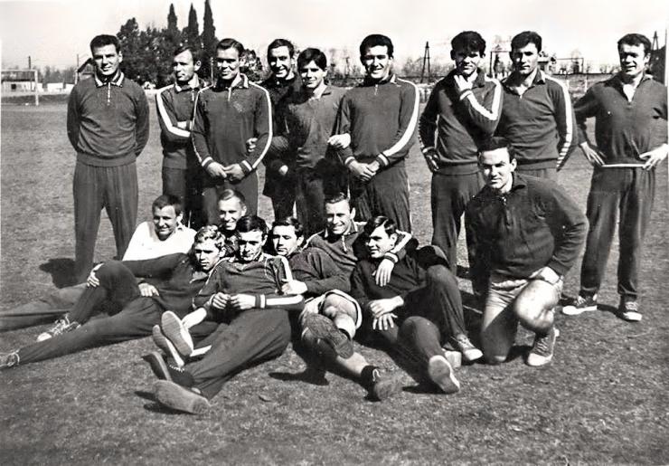  Футбольна команда “Хімік” зразка 1964 року