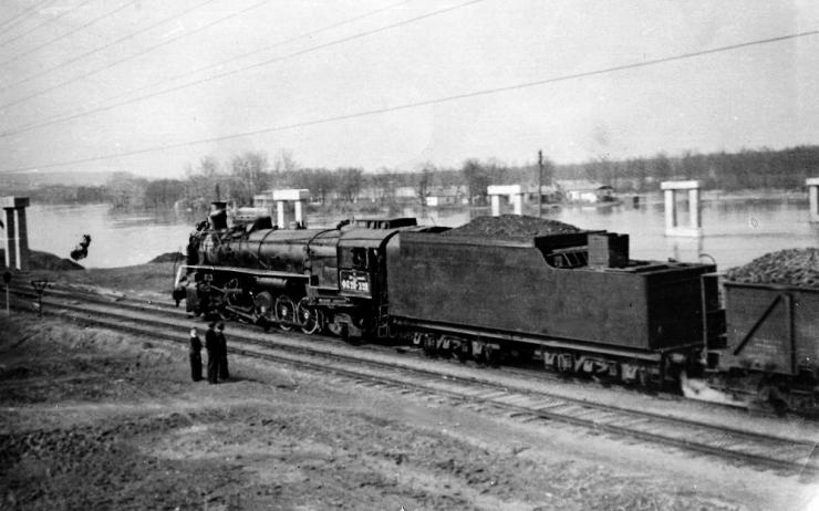 Весна 1956. Будується Павлоградський бетонний міст