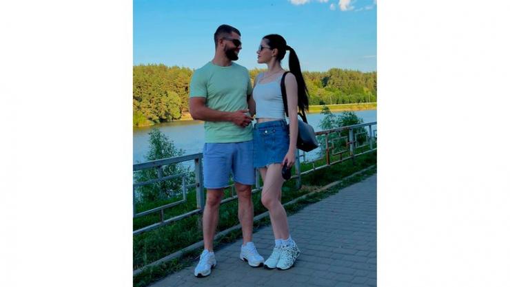 Альона