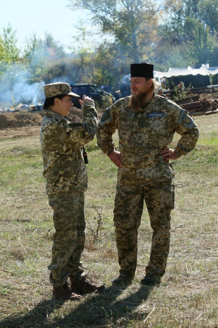 з військовими