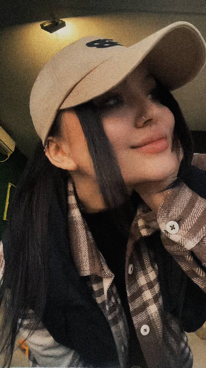 Анна Асєєва 